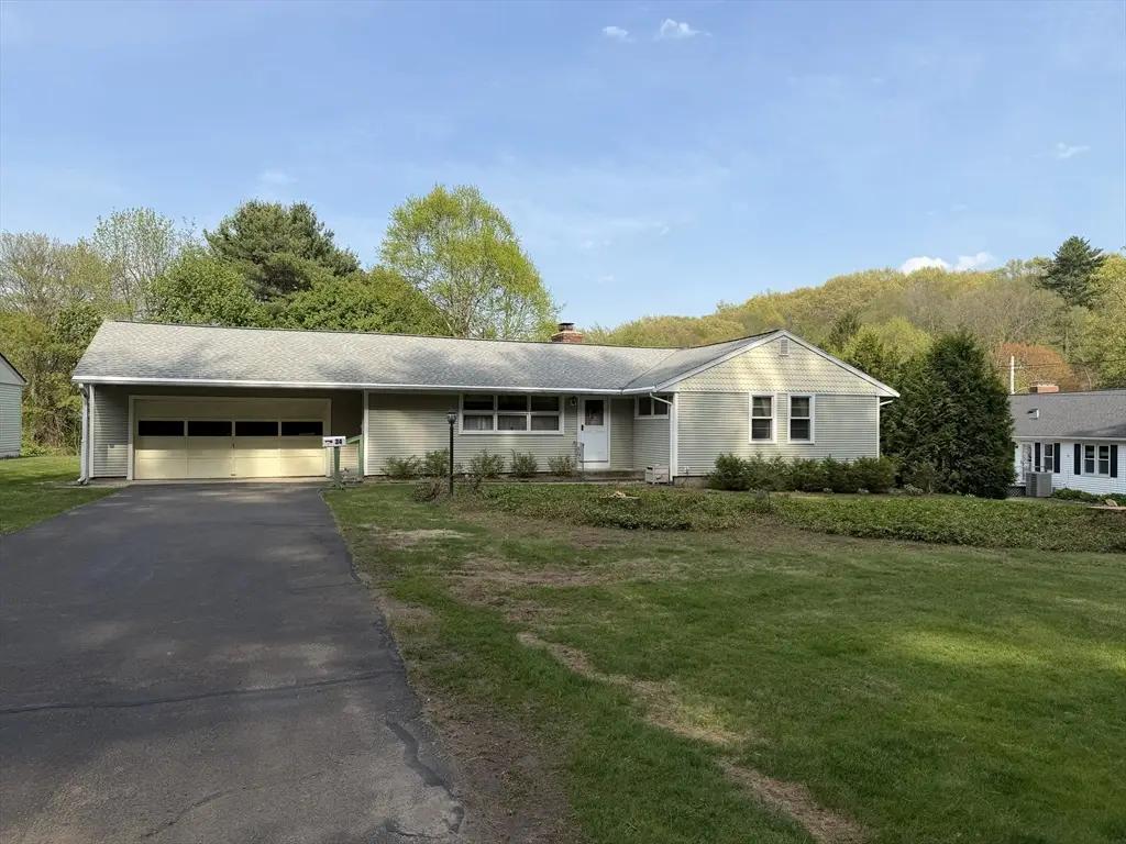 34 Bassett Road, Holyoke, MA 01040 - #1