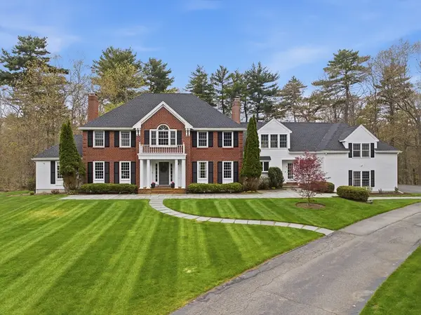 8 Charles Davis Dr, Wenham, MA 01984