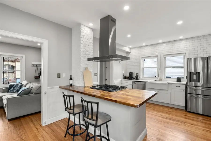 48 Bettinson Ave, Everett, MA 02149 - #3