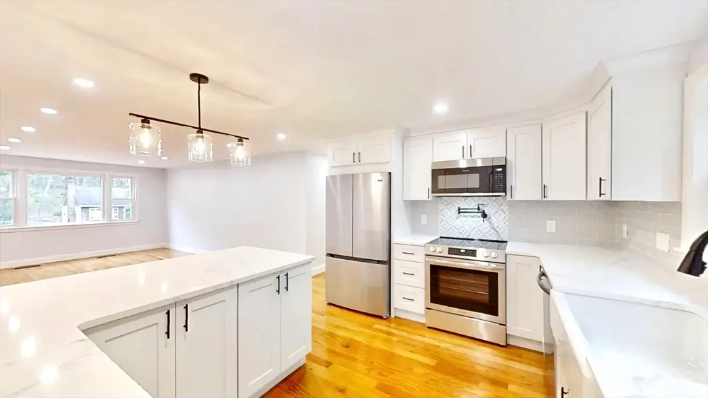 8 Reardon Rd, Hudson, MA 01749 - #1