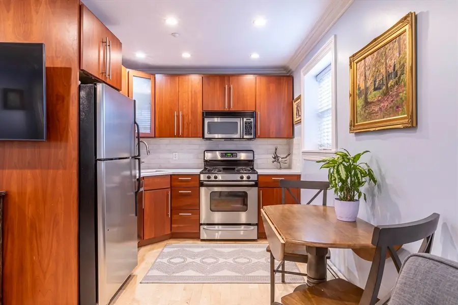 7 Stillman Pl #2, Boston, MA 02113 - #2