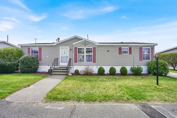 27 Somerset Rd, Chicopee, MA 01020