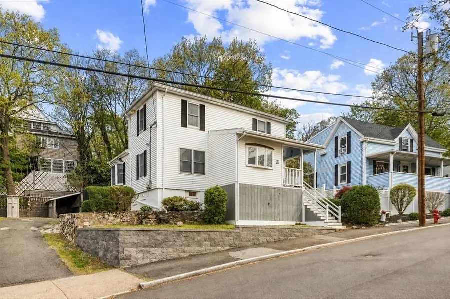 29 Woodlawn St, Lynn, MA 01904 - #3