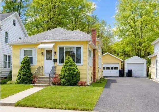 315 Hillside Ave, Holyoke, MA 01040 - #3