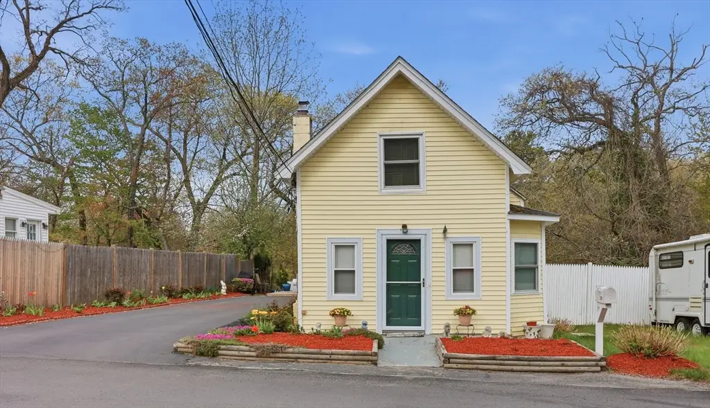 366 Mount Wayte Ave, Framingham, MA 01702 - #1