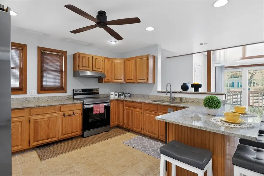 67 Amherst Rd #67, South Hadley, MA 01075 - #3