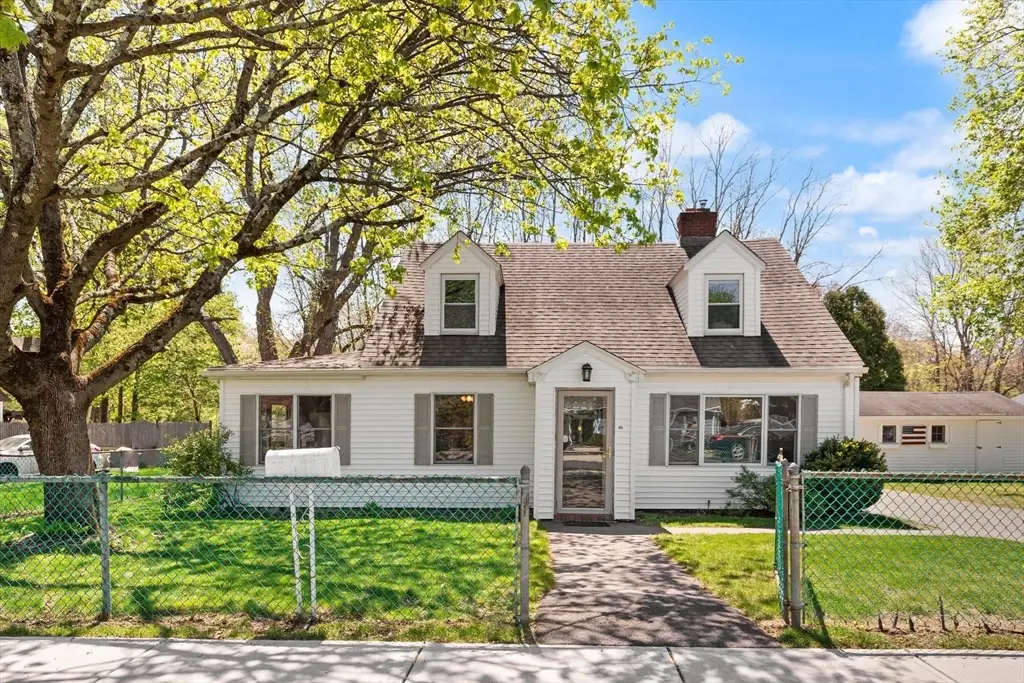 26 Alandale Pkwy, Norwood, MA 02062 - #1