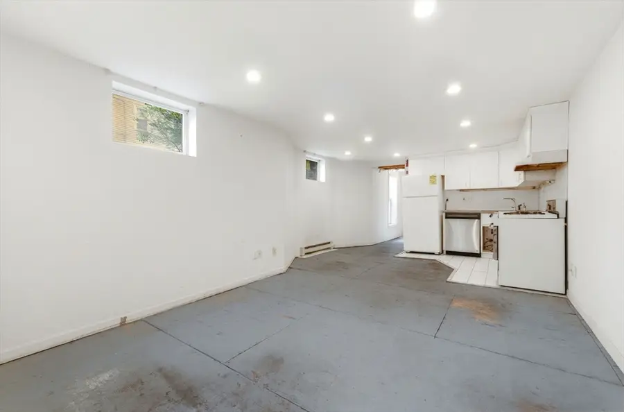 29-31 Washburn Ave #1B, Cambridge, MA 01240 - #3