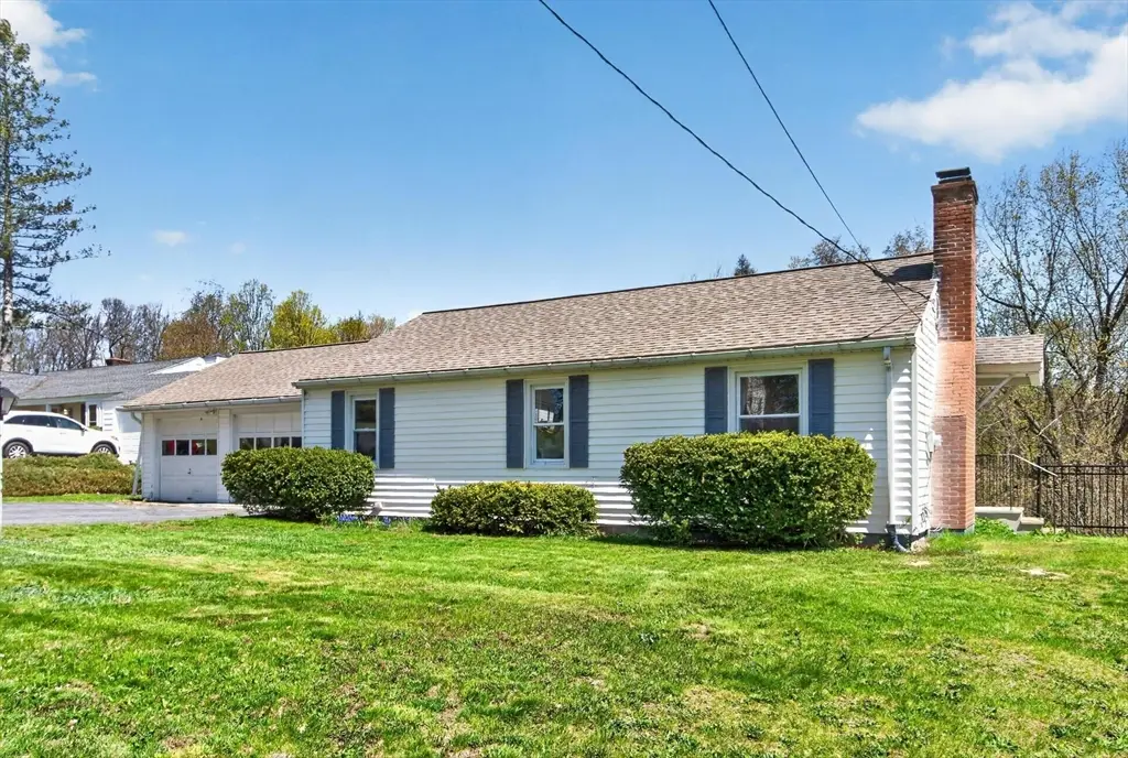 18 Hillside Dr, Lunenburg, MA 01462 - #1