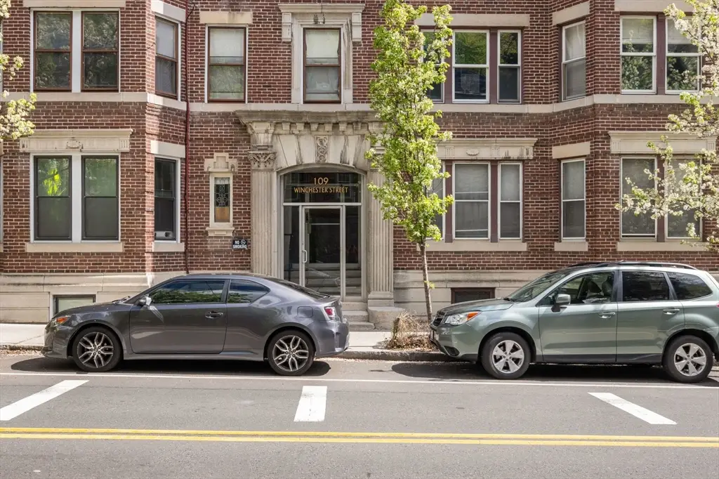 109 Winchester #6, Brookline, MA 02446 - #1