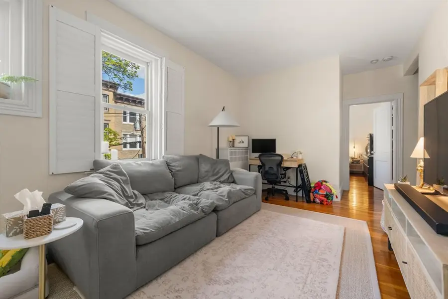 109 Winchester #6, Brookline, MA 02446 - #3