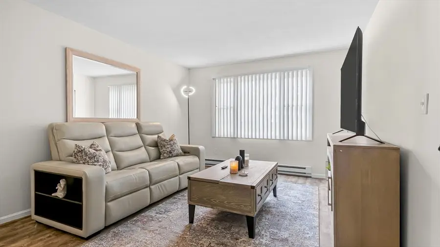 60 Chapin St #D, Holyoke, MA 01040 - #2