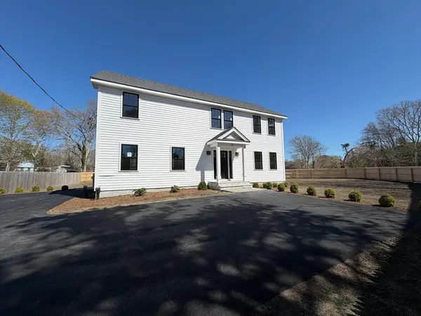157 Compass Cir, Barnstable, MA 02601