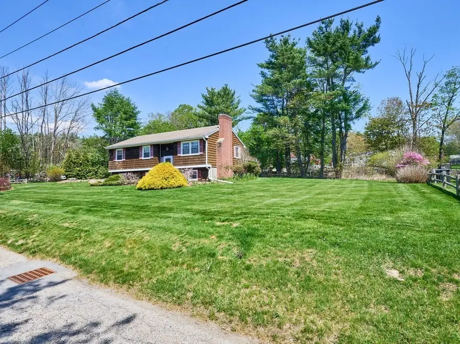 841 Dennison Dr, Southbridge, MA 01550 - #2