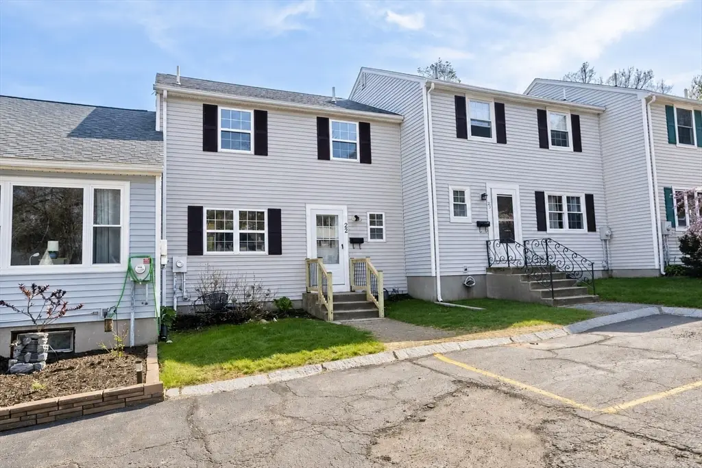 22 Warebrook Vlg #22, Ware, MA 01082 - #1