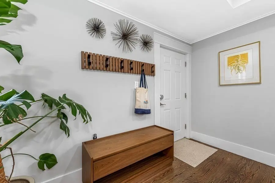 10 Grant St #2, Somerville, MA 02145 - #3