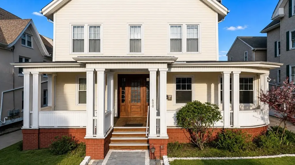 600 Broadway, Fall River, MA 02724 - #1