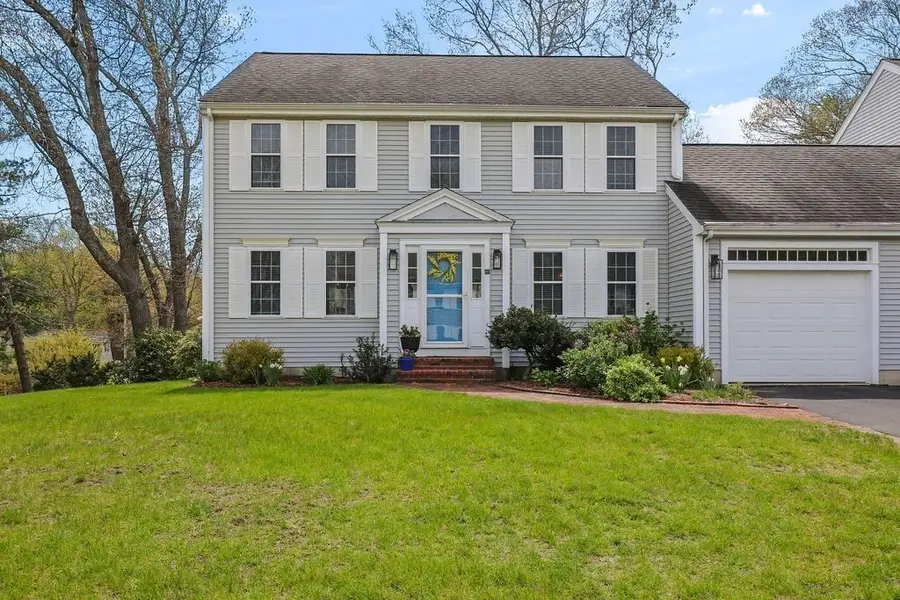 16 Hall St #A, Plymouth, MA 02360 - #3