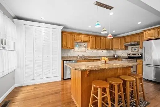 37 Dupuis Ave, Worcester, MA 01604 - #2