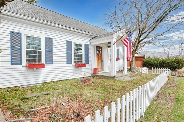 260 State Road, Dartmouth, MA 02747