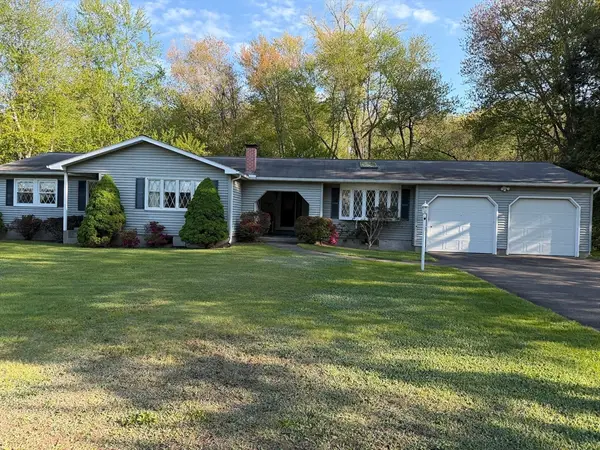 161 Raymond Dr, Hampden, MA 01036