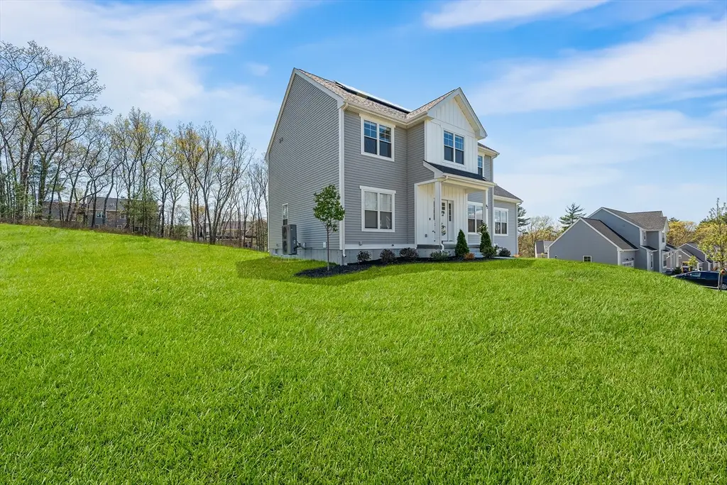 93 Mantell Rd, Uxbridge, MA 01569 - #1