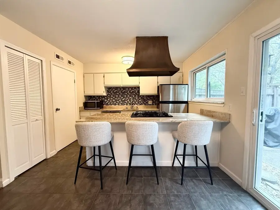115 Jamestown Drive #115, Springfield, MA 01108 - #3