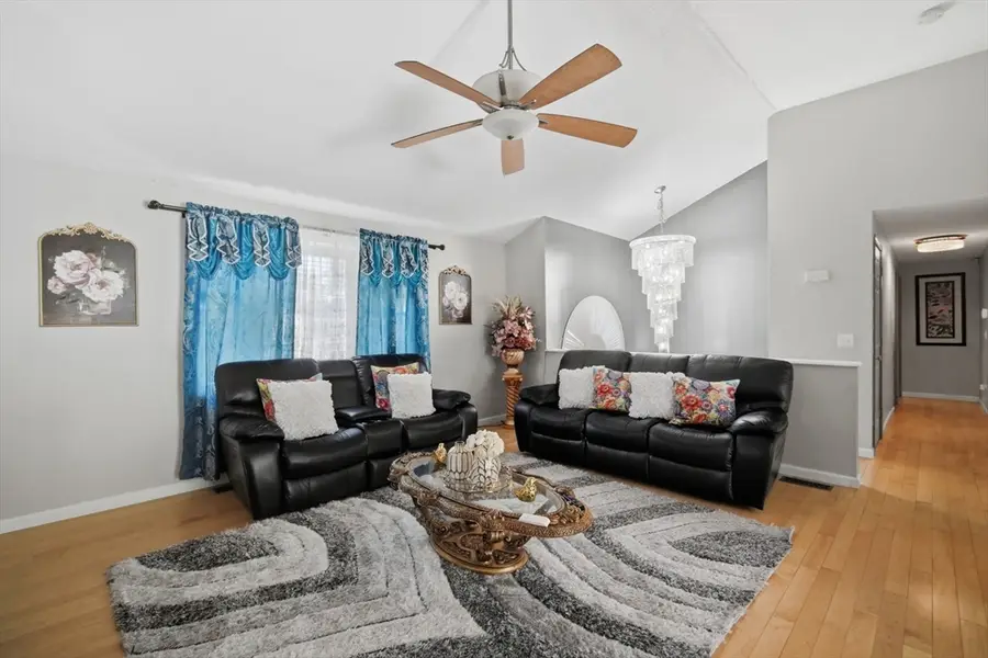 179 Cabinet St, Springfield, MA 01129 - #2