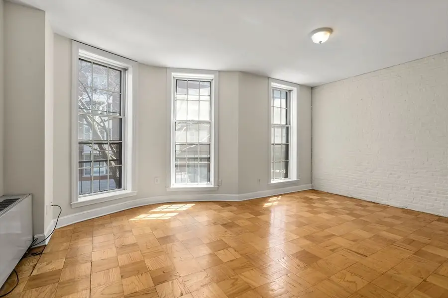 21 Bowdoin #2C, Boston, MA 02114 - #2