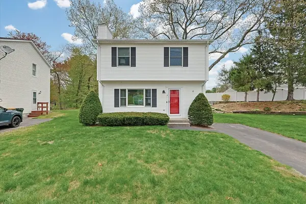 3 Jrs Ln, Franklin, MA 02038