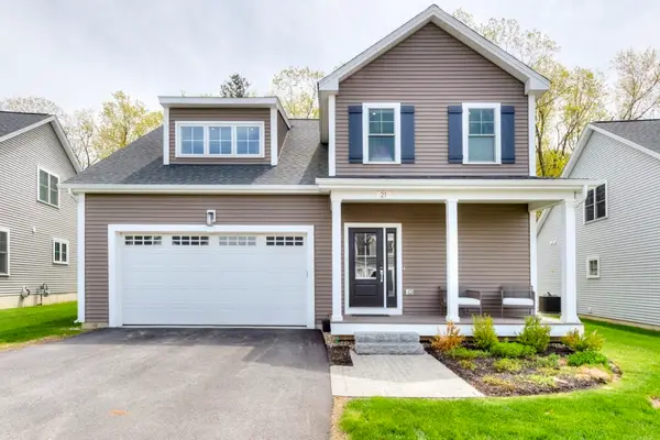 21 Salisbury Hill Blvd, Worcester, MA 01609