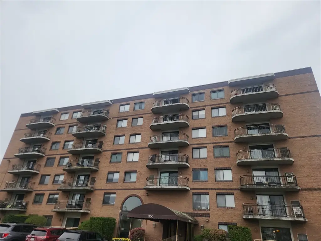 200 Locust St #303, Lynn, MA 01904 - #1