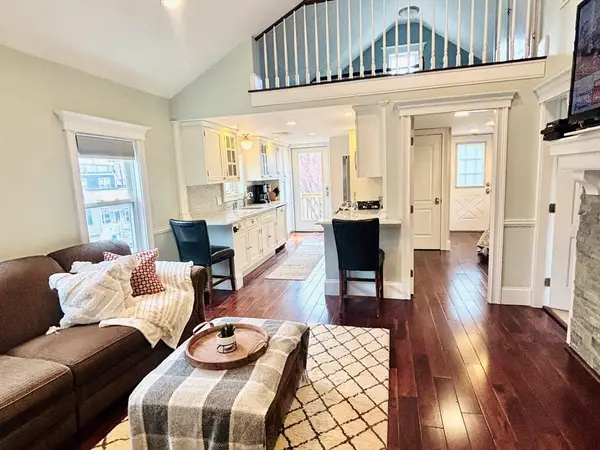 155 W 9th St #2, Boston, MA 02127