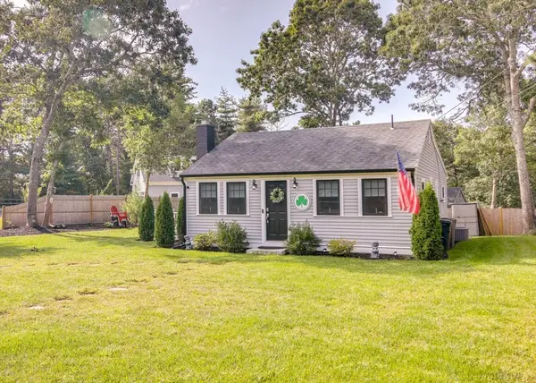 33 Old Sailors Way, Dennis, MA 02660
