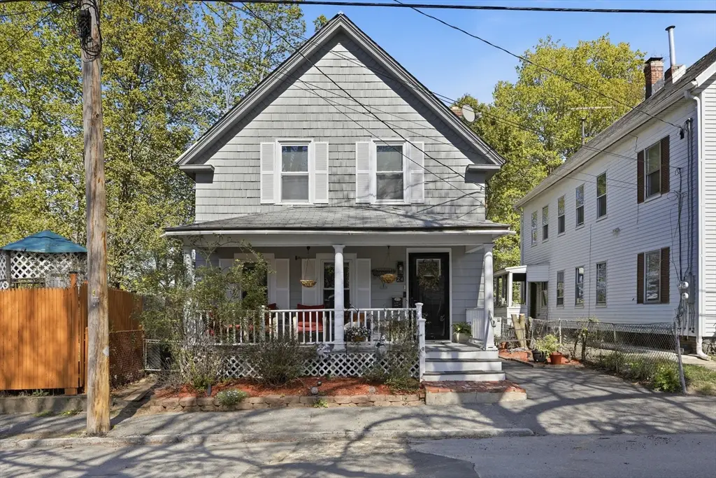 24 Lawrence St, Fitchburg, MA 01420 - #1