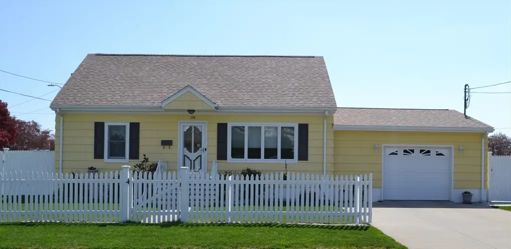 198 Bolton St, New Bedford, MA 02740 - #1