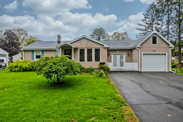 36 Noel Stret, South Hadley, MA 01075