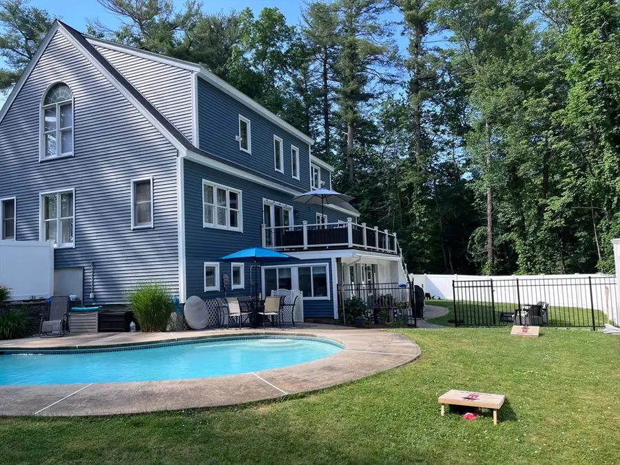 31 Webb St, Middleton, MA 01949 - #3