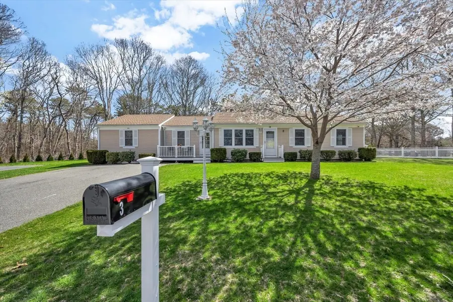 3 Harness Dr, Falmouth, MA 02536 - #3