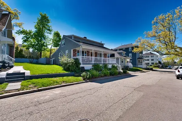 235 Chavenson St, Fall River, MA 02723