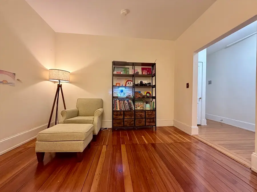 35 Westbourne Ter #2, Brookline, MA 02446 - #3