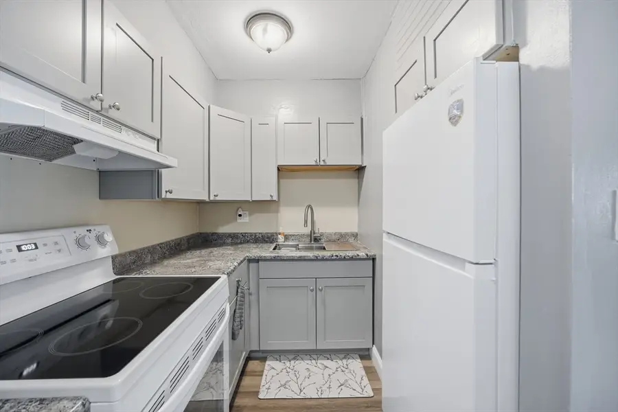 16 Arizona Ter #2, Arlington, MA 02474 - #3
