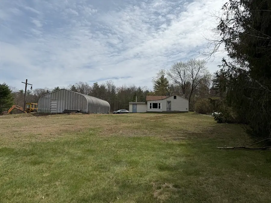 15 Old East St, Petersham, MA 01366 - #3