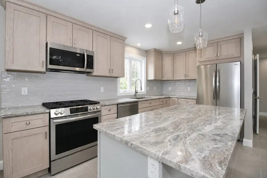 47 Seth Daniel Drive, New Bedford, MA 02745 - #3