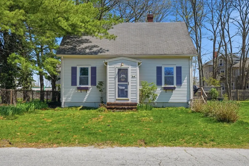 34 Plympton St, New Bedford, MA 02745 - #1