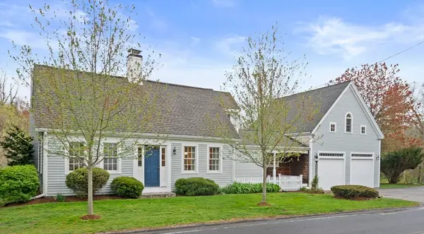 225 Old Oaken Bucket Road, Norwell, MA 02061