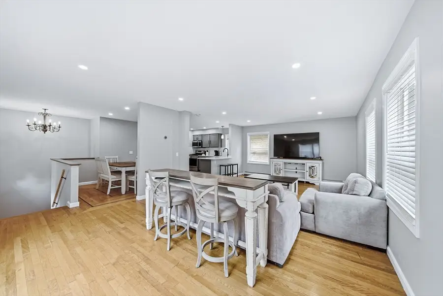 89 Webster St, Douglas, MA 01516 - #3