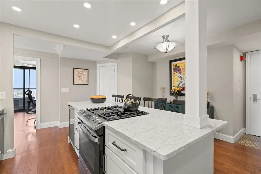 85 E India Row #20G, Boston, MA 02110 - #3