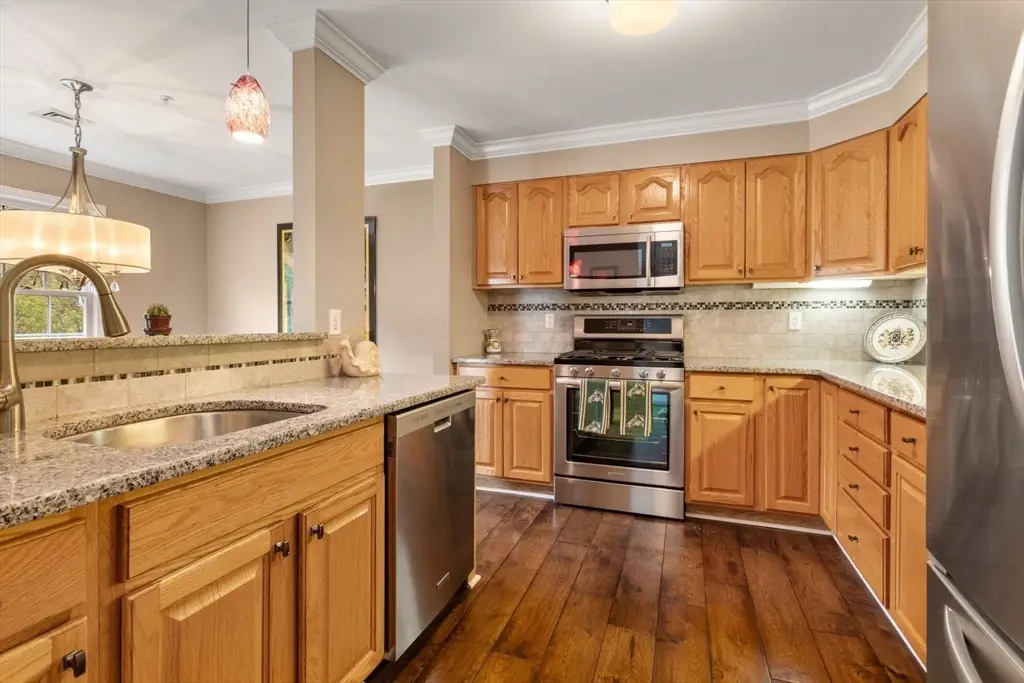 121 Revere St #G, Canton, MA 02021 - #1