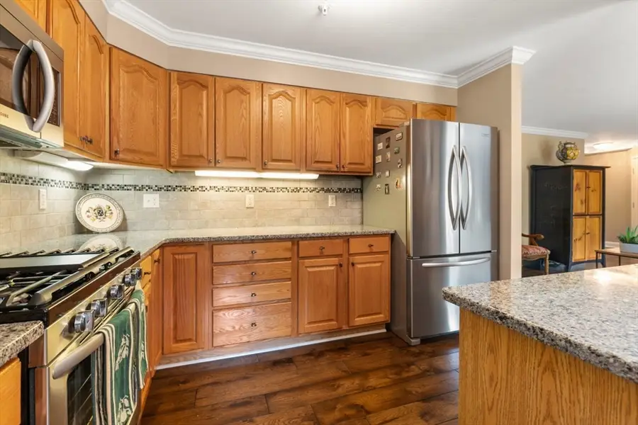 121 Revere St #G, Canton, MA 02021 - #2